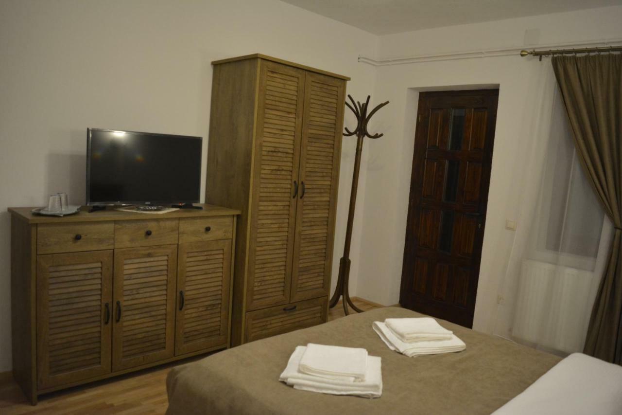 Отель Casa Muskatli Vendeghaz Совата Экстерьер фото
